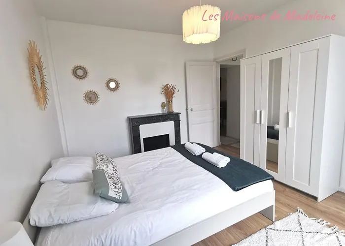 Nouveau - Au Bout Du Quai