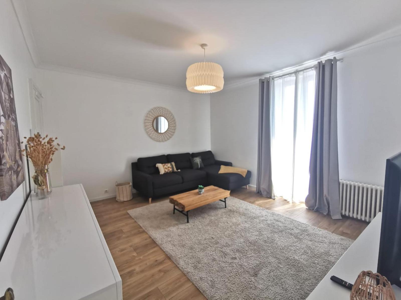 Nouveau - Au Bout Du Quai Apartment *
